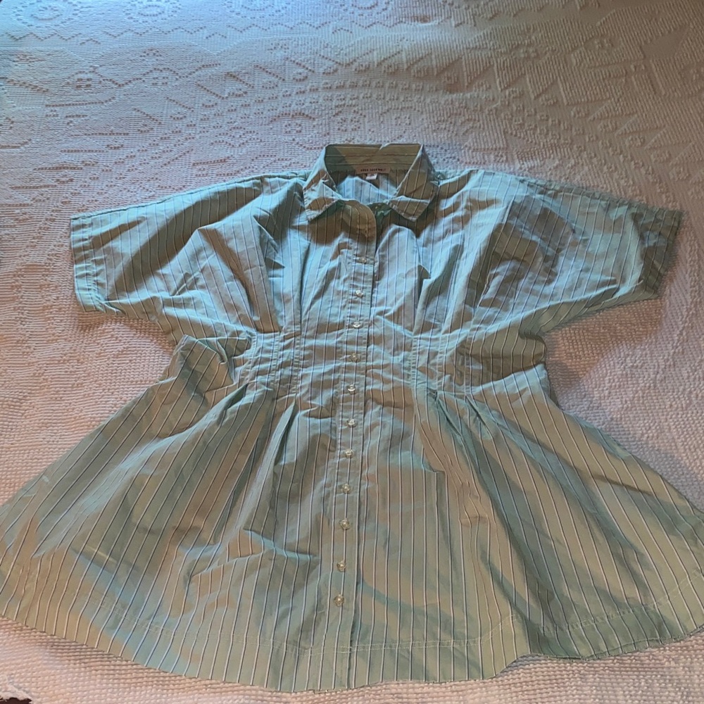 Button-Front Pintuck Blouse in Light Blue dress ( cotton )